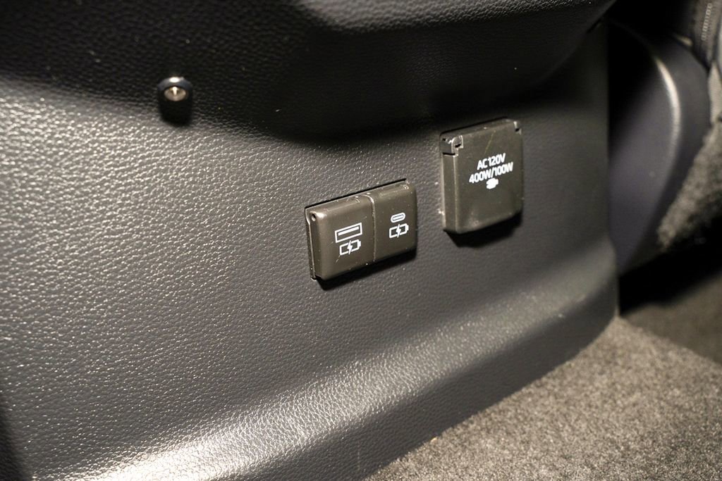 Used 2023 Toyota Sequoia SR5 w/ SR5 Premium Package AWD/4WD image 9