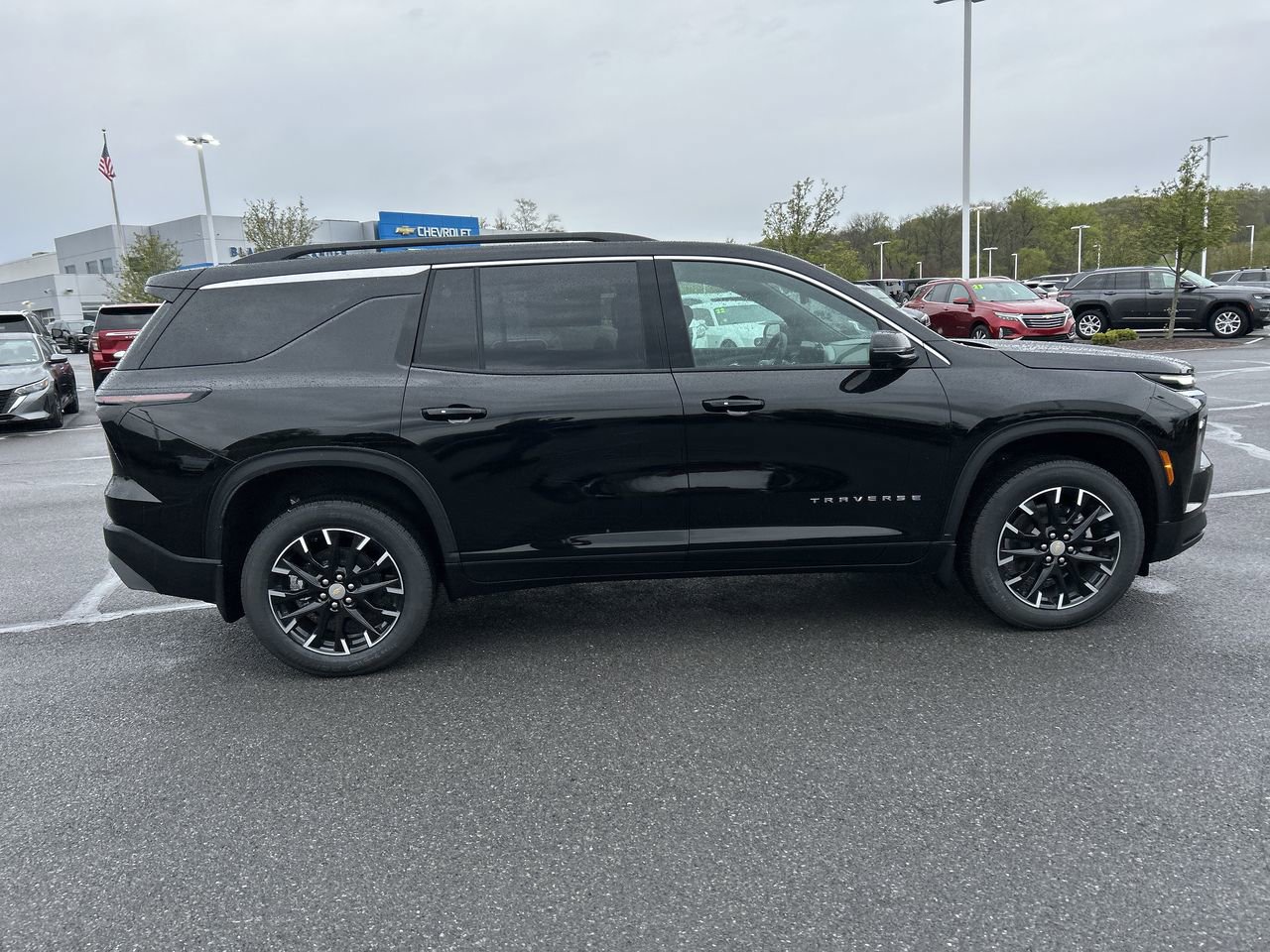 New 2026 Chevrolet Traverse LT w/ Sun and Wheel Package AWD/4WD image 8