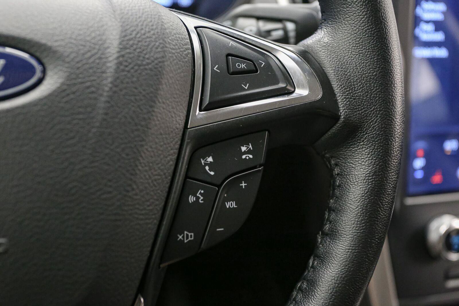 Used 2024 Ford Edge SEL AWD/4WD image 31
