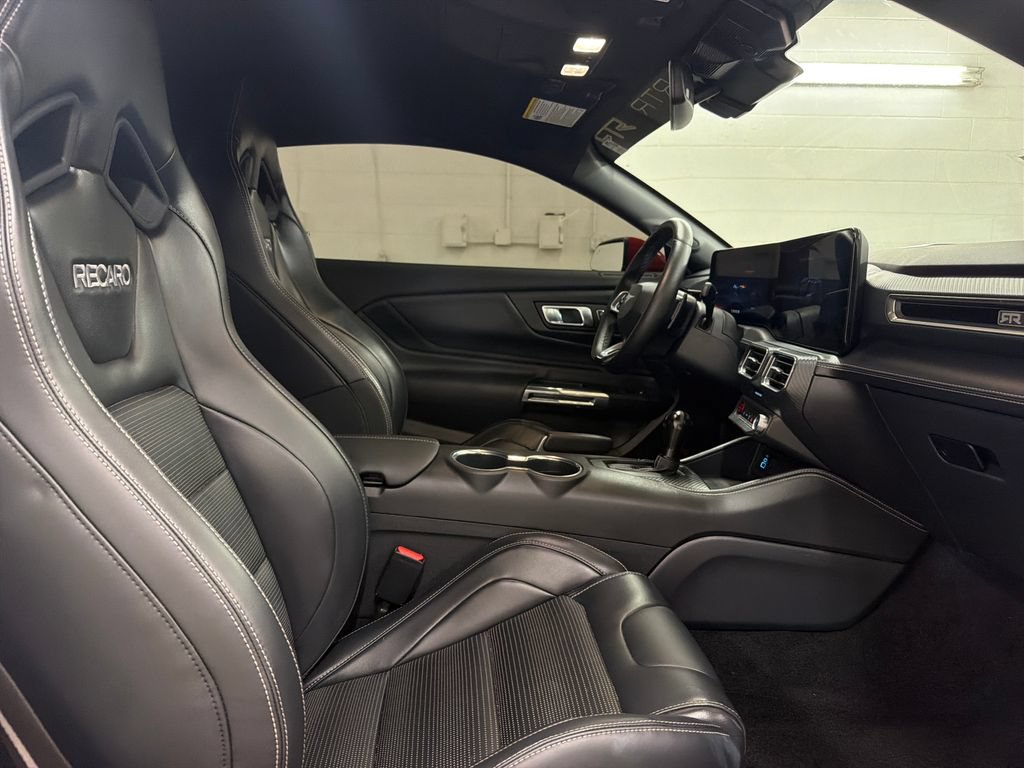 Used 2025 Ford Mustang GT Premium w/ GT Performance Package RWD image 28