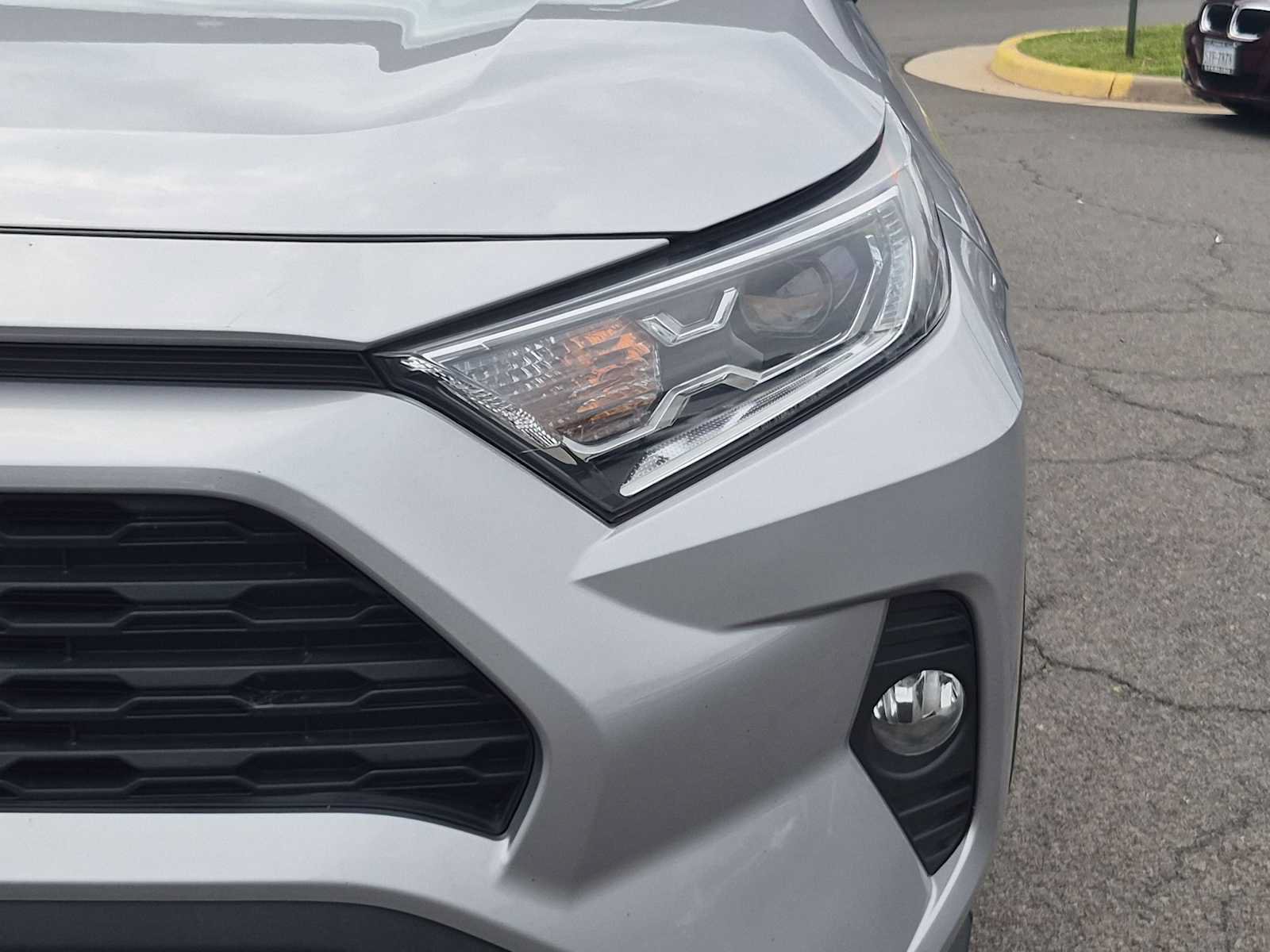 Used 2021 Toyota RAV4 XLE w/ Convenience Package AWD/4WD image 11