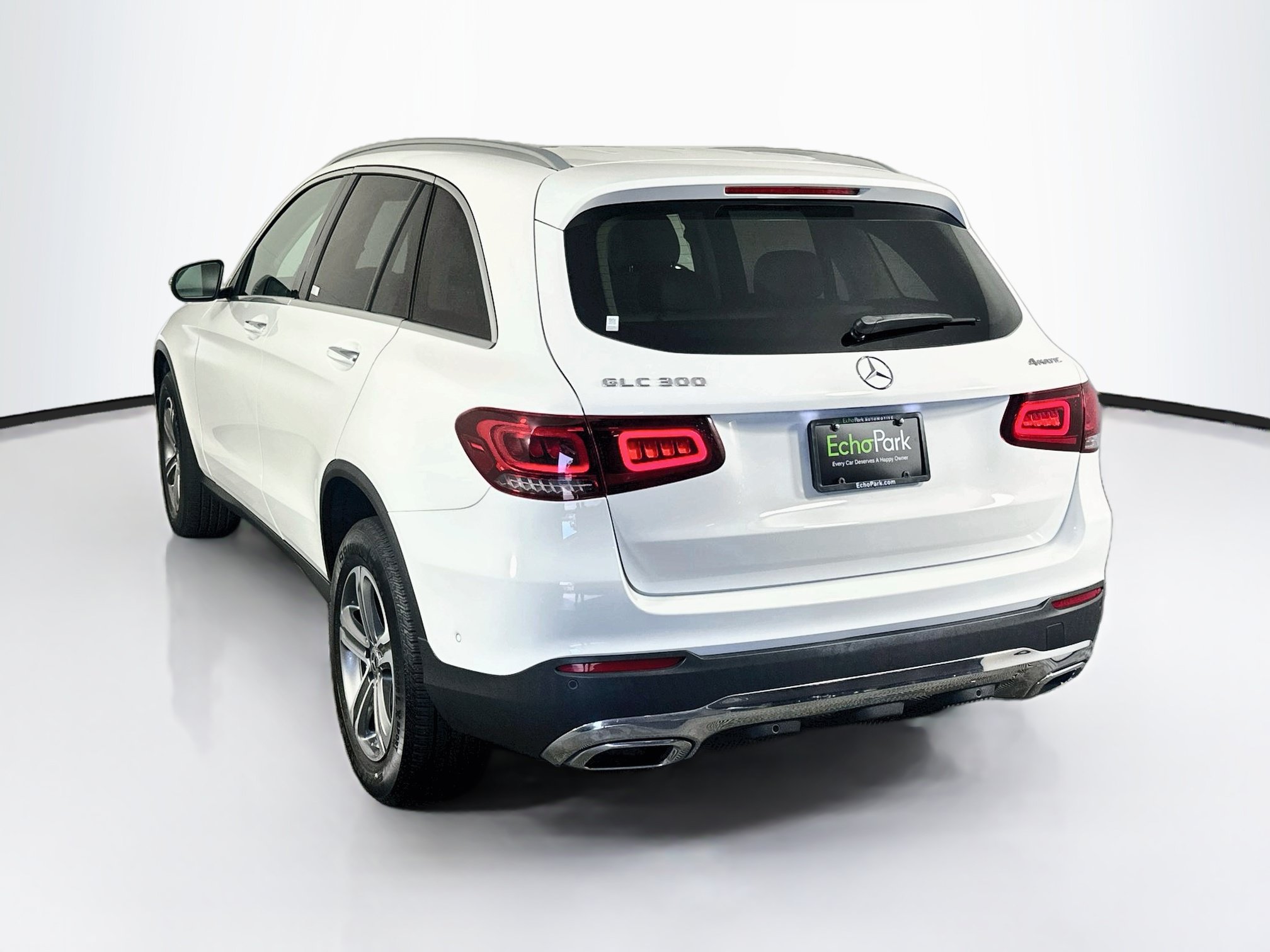 Used 2021 Mercedes-Benz GLC 300 4MATIC w/ Premium Package image 5
