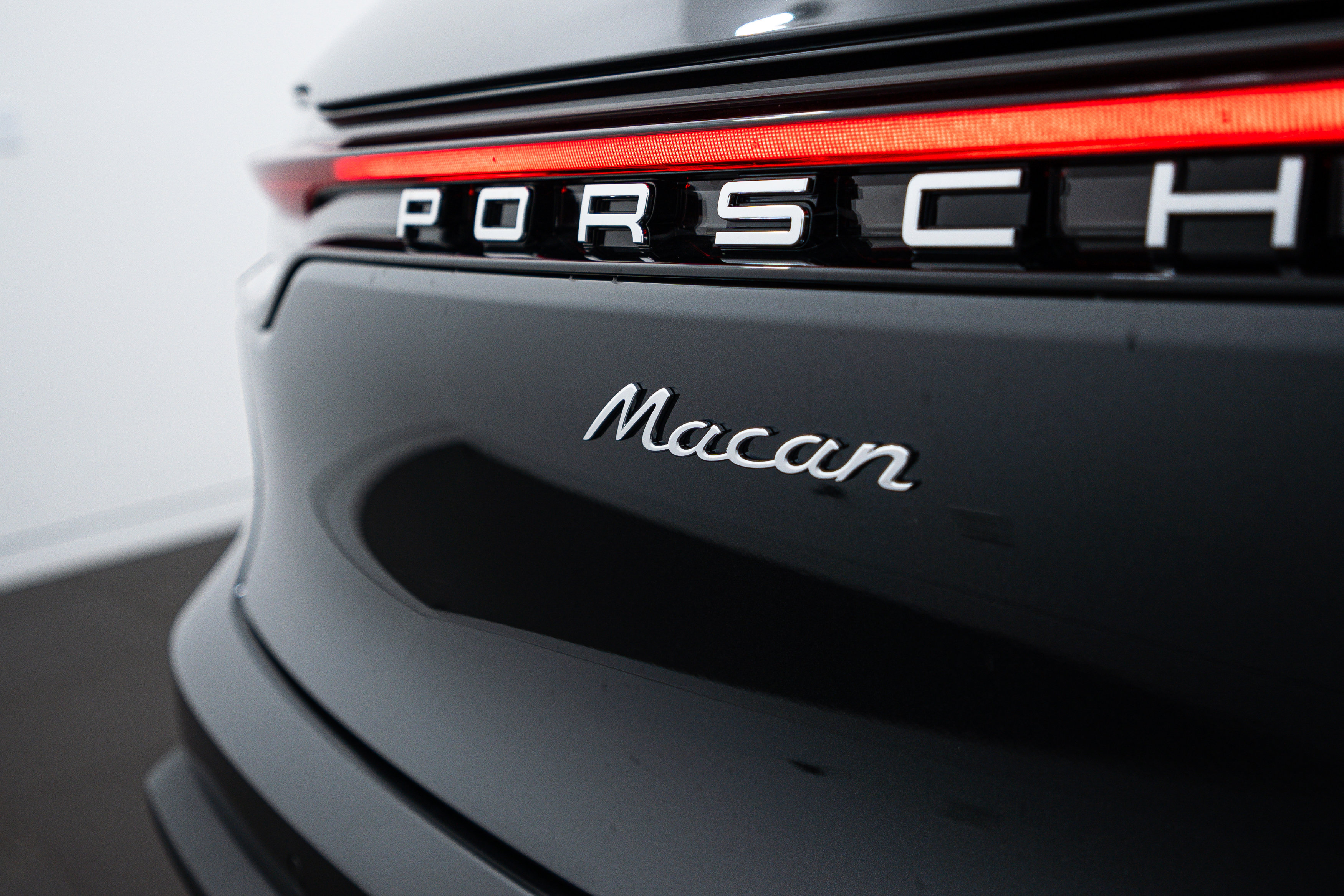 New 2025 Porsche Macan image 23