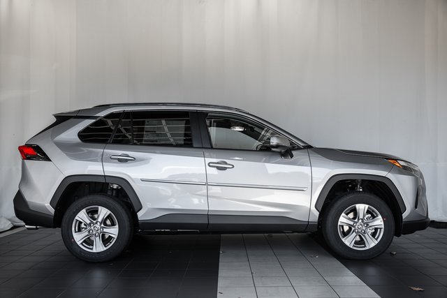 New 2025 Toyota RAV4 XLE image 3