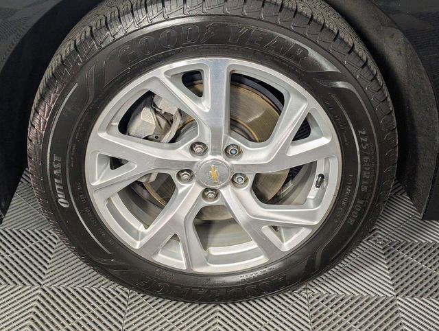 Used 2018 Chevrolet Equinox LT image 8