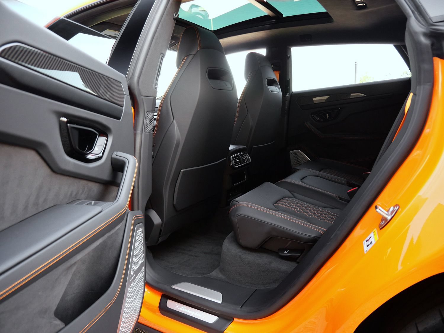 Used 2025 Lamborghini Urus S AWD/4WD image 17