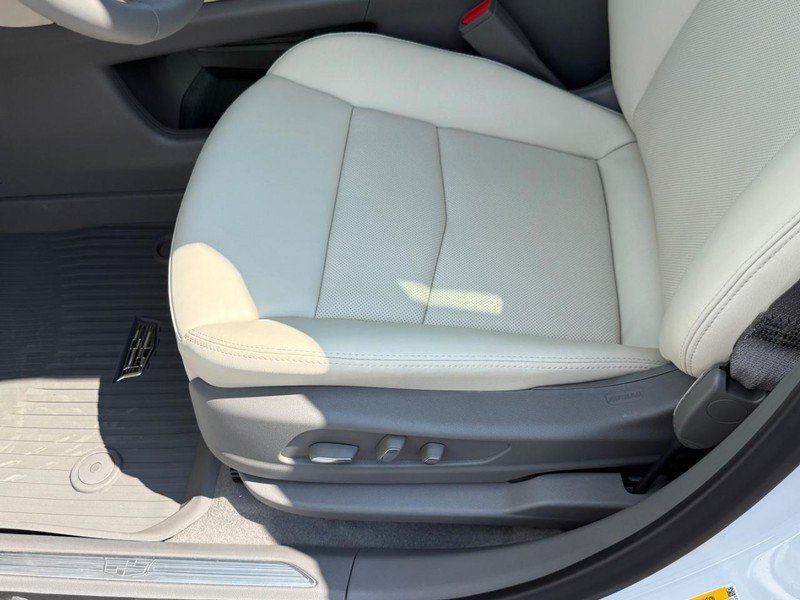 New 2026 Cadillac XT5 Premium Luxury w/ Driver Assist Package FWD image 11