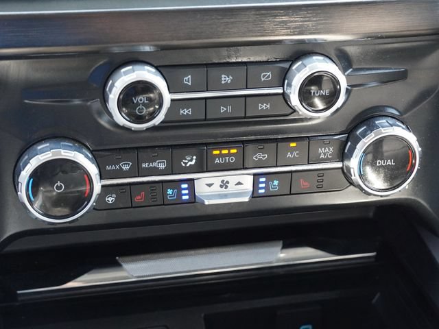 Used 2024 Ford F250 Lariat w/ Sport Appearance Package AWD/4WD image 42