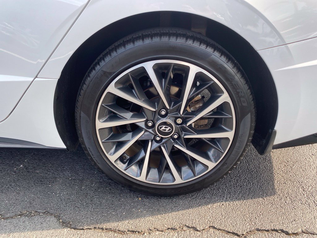 Certified 2023 Hyundai Sonata Limited FWD image 9