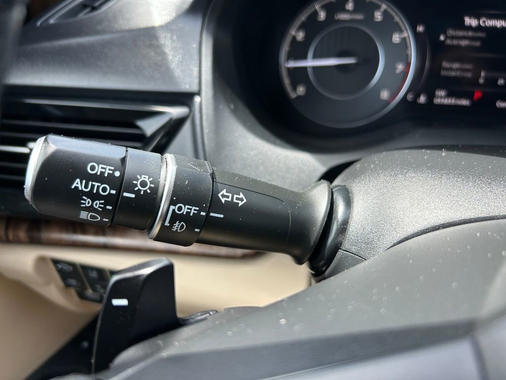 Certified 2020 Acura RDX AWD w/ Advance Package image 20