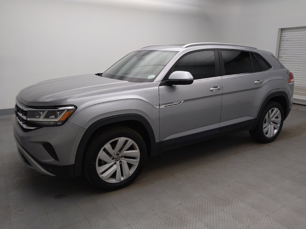 Used 2021 Volkswagen Atlas Cross Sport SE image 2
