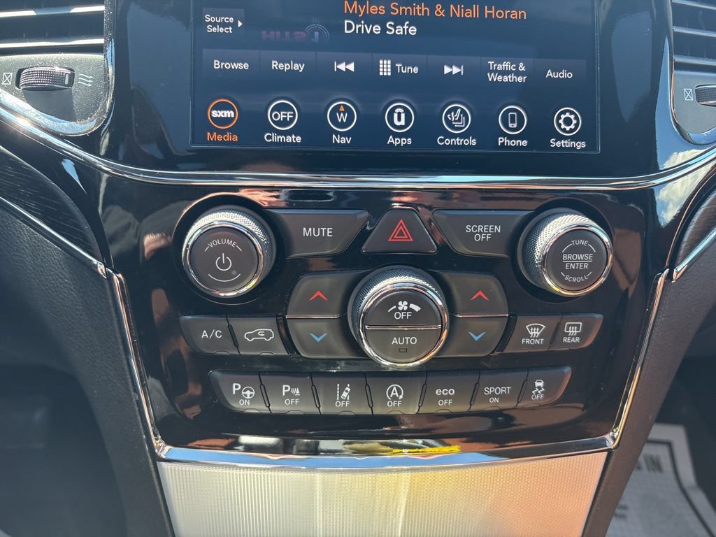 Used 2021 Jeep Grand Cherokee Summit AWD/4WD image 13
