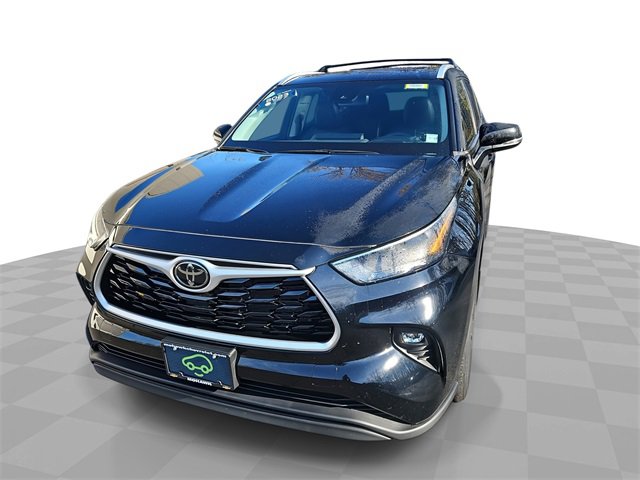 Used 2023 Toyota Highlander L