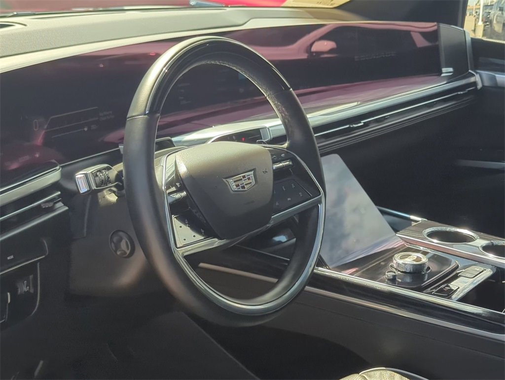 Certified 2025 Cadillac Escalade Sport w/ LPO, ONYX Package image 8
