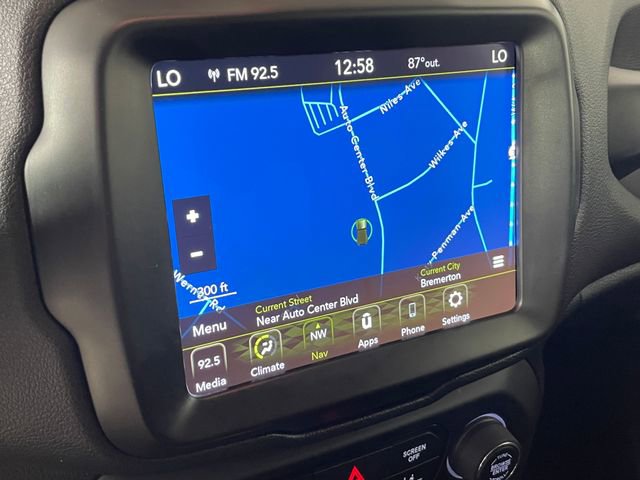Certified 2022 Jeep Renegade Latitude AWD/4WD image 8