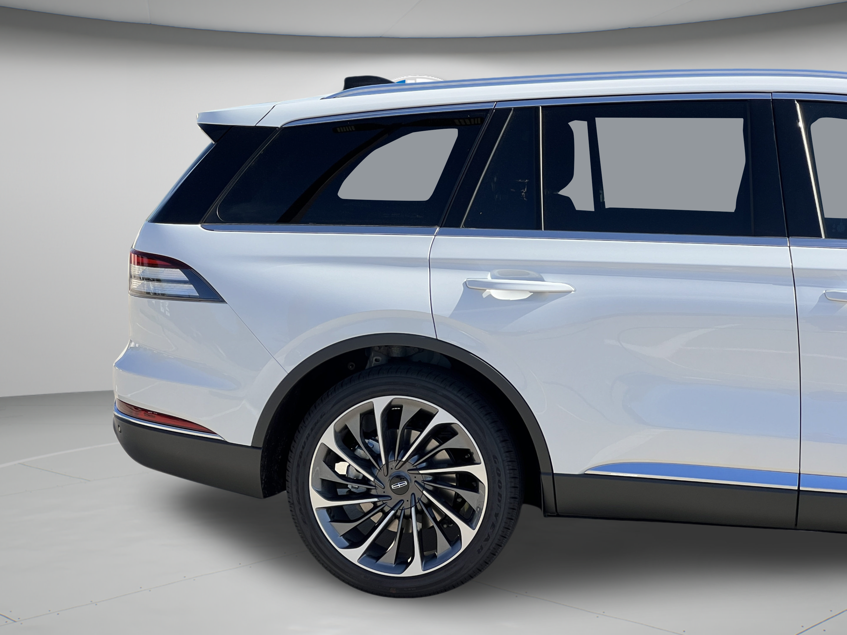 New 2026 Lincoln Aviator Reserve w/ Luxury Package RWD image 32