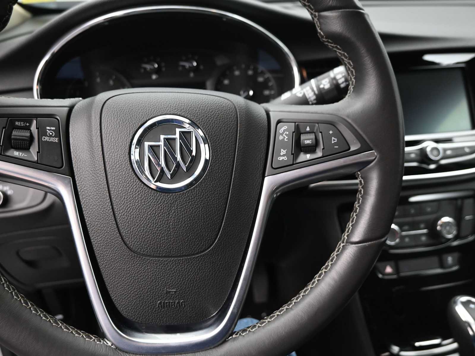 Used 2022 Buick Encore Preferred w/ Safety Package AWD/4WD image 10