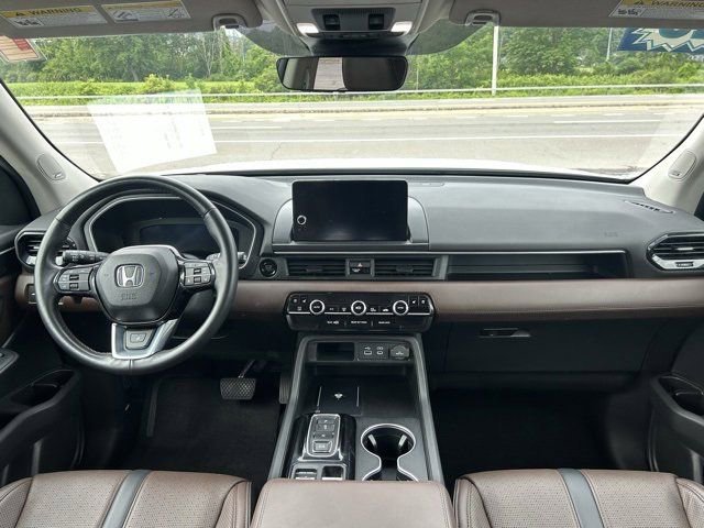 Used 2023 Honda Pilot Elite image 10