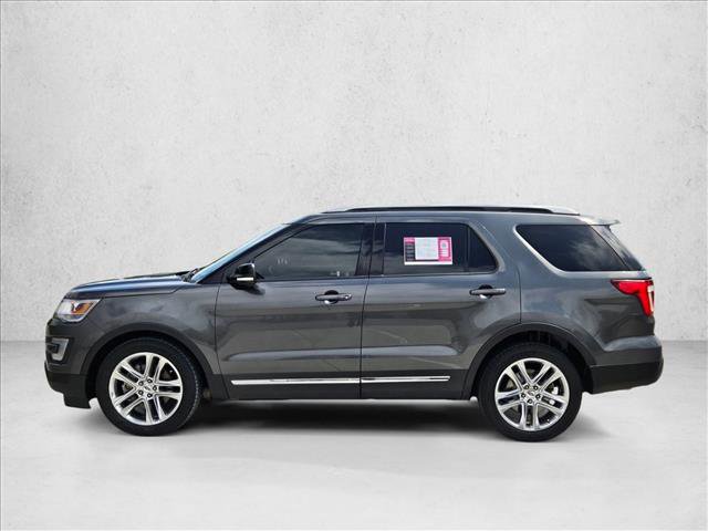 Used 2016 Ford Explorer XLT w/ Equipment Group 202A image 9