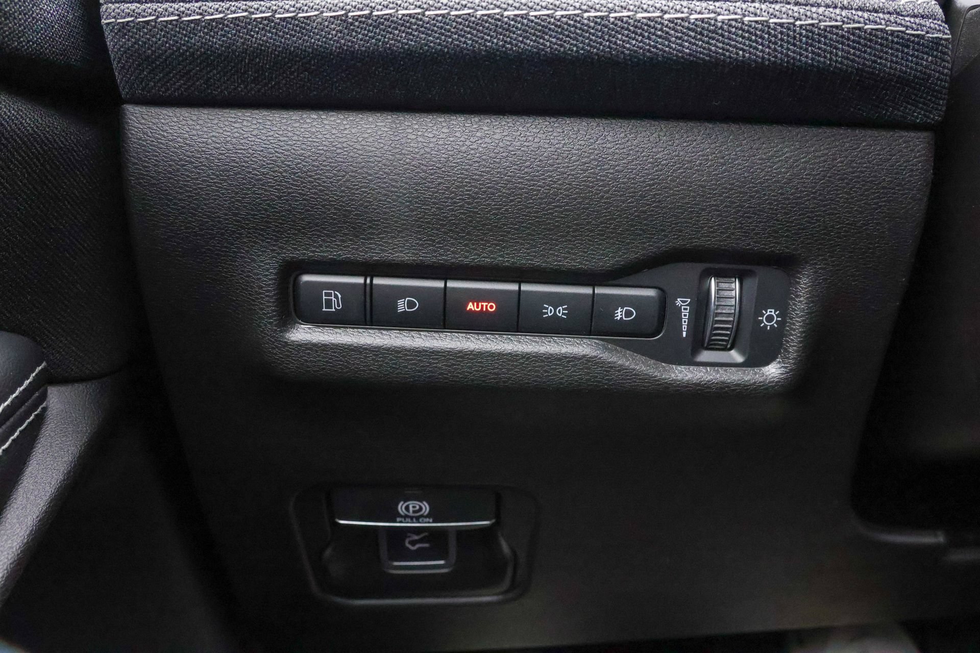 New 2026 Jeep Cherokee Laredo AWD/4WD image 28