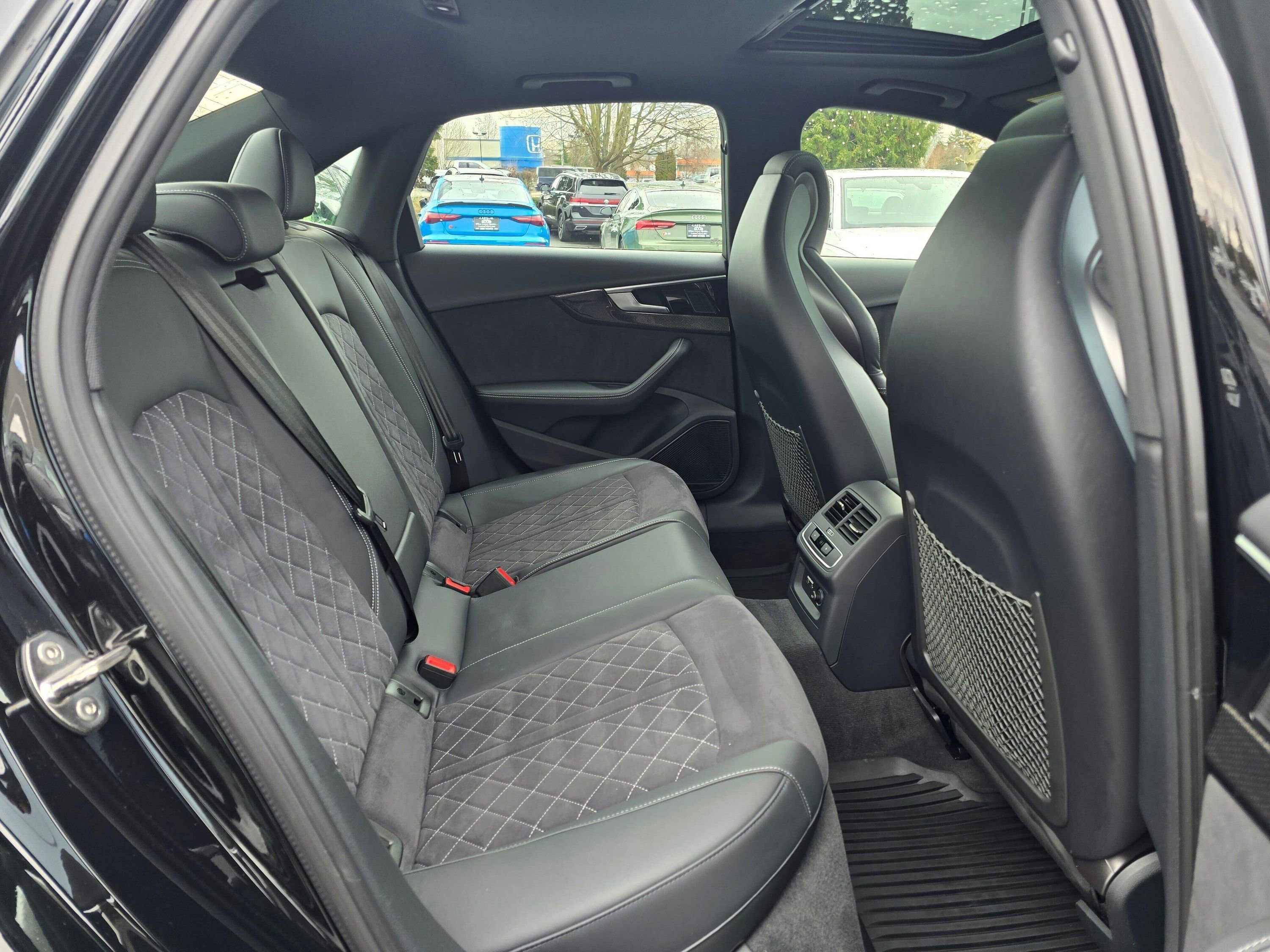 Used 2023 Audi S4 Premium Plus w/ Premium Plus Package AWD/4WD image 23