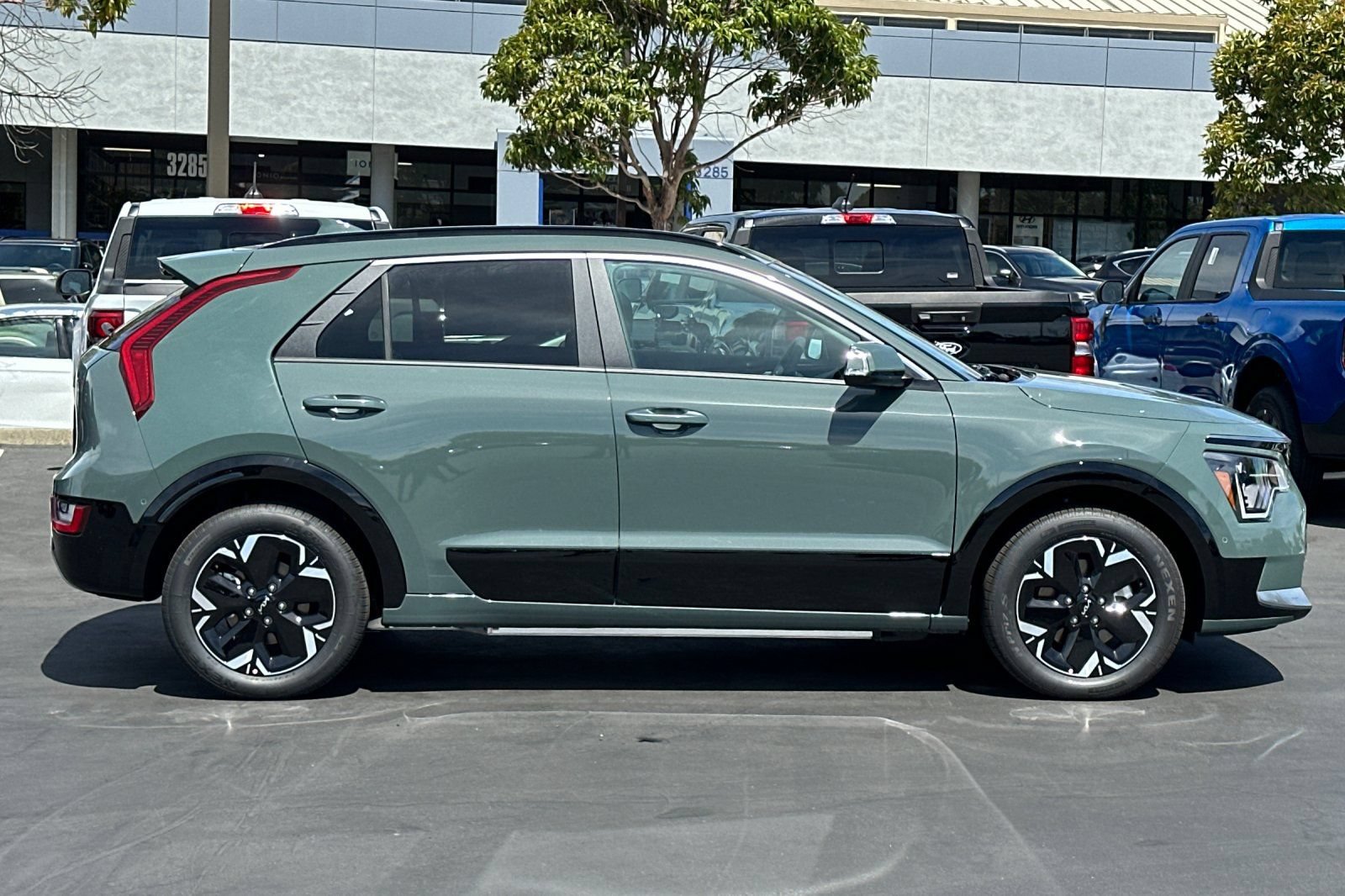 New 2026 Kia Niro Wave FWD image 3