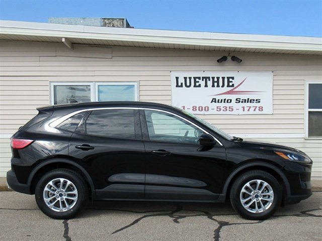 Used 2021 Ford Escape SE w/ Cold Weather Package AWD/4WD image 3