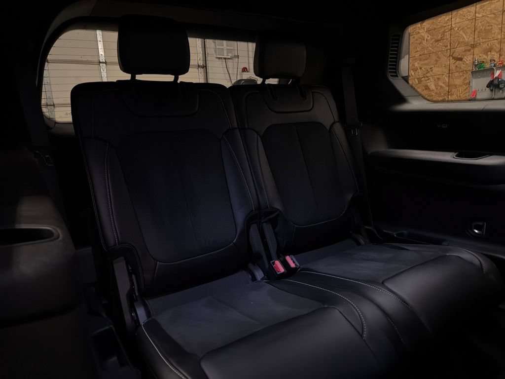 Used 2021 Jeep Grand Cherokee L Laredo AWD/4WD image 41