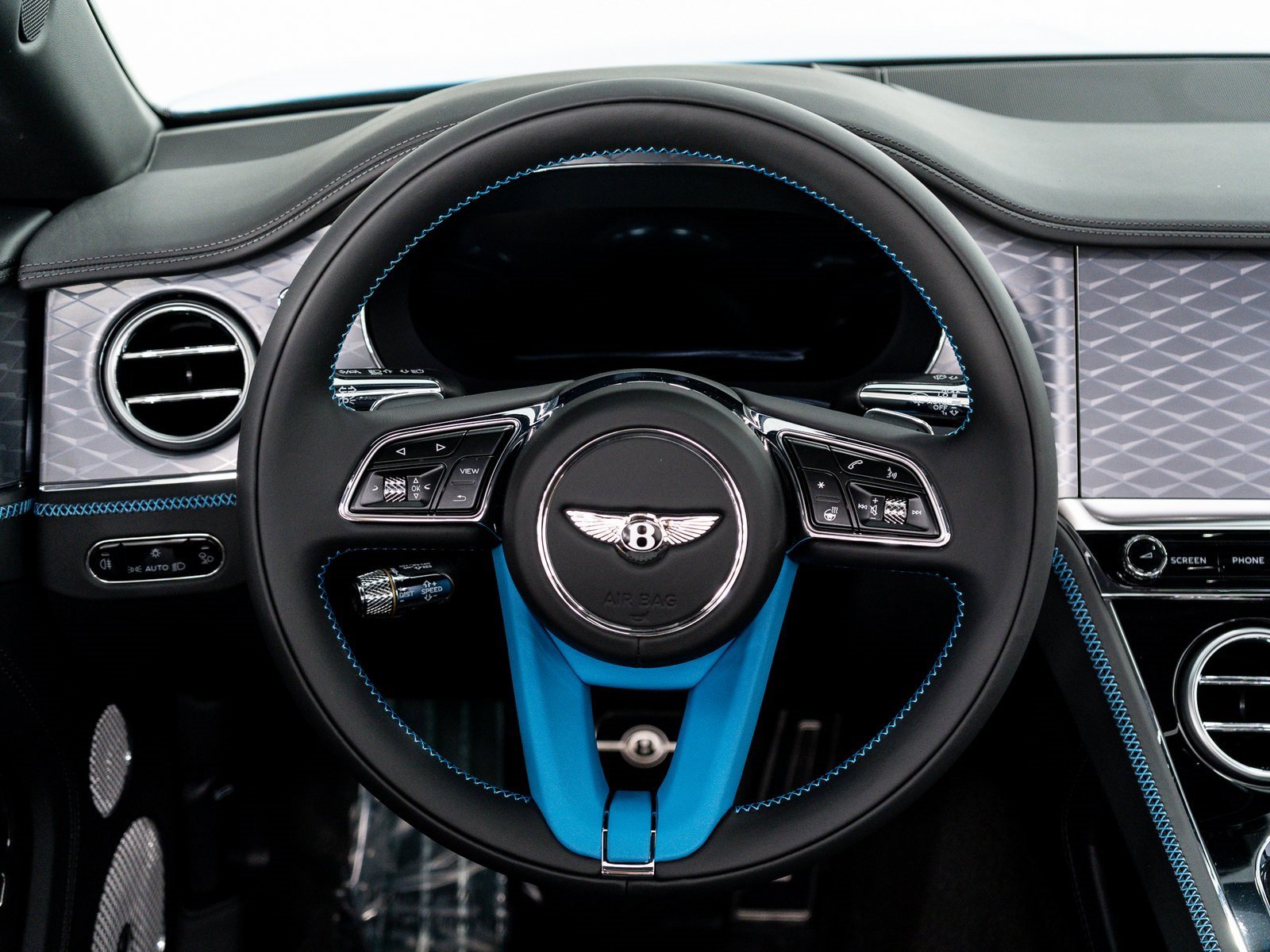 New 2025 Bentley Continental GTC image 32