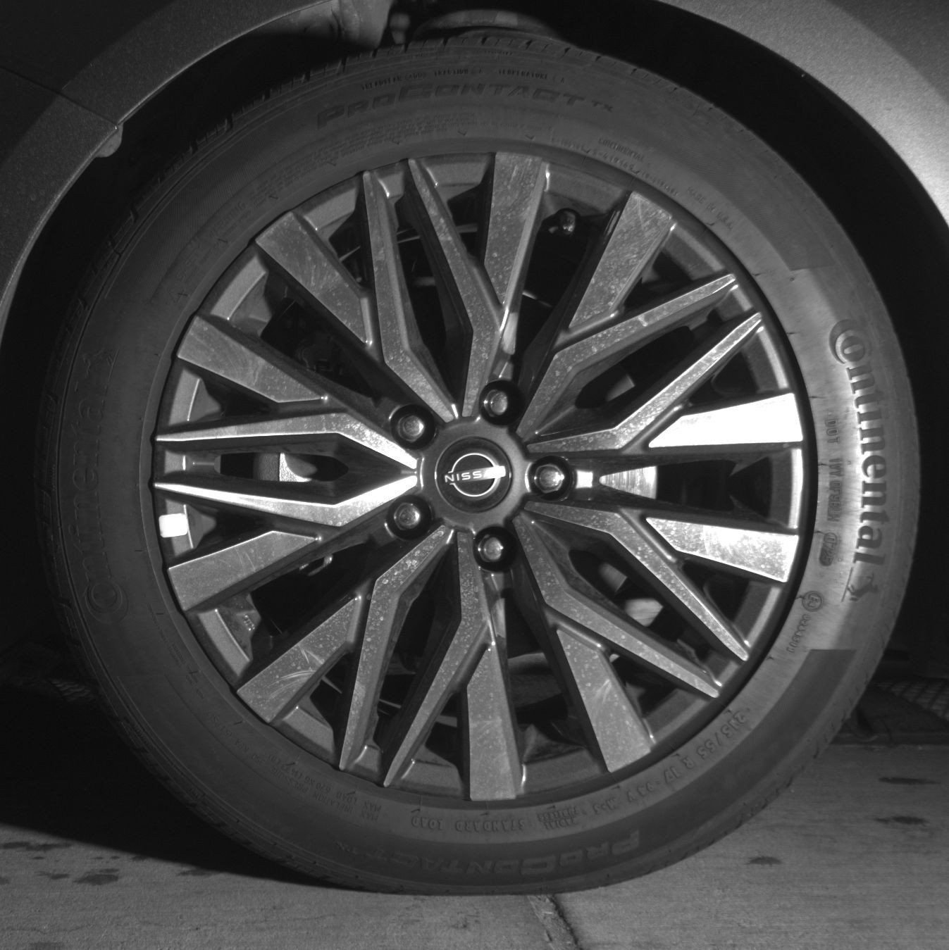 Used 2025 Nissan Altima 2.5 SV FWD image 14
