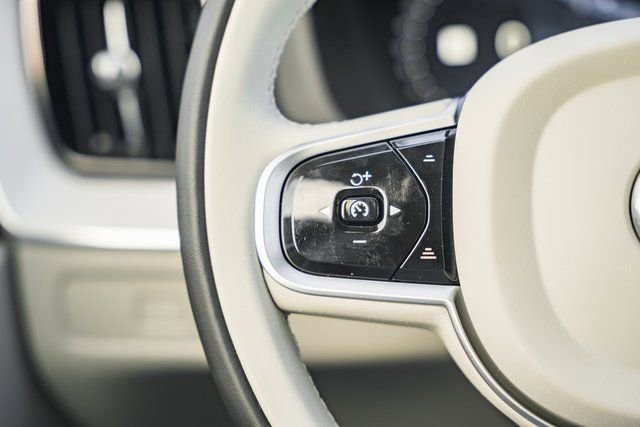 New 2026 Volvo XC60 B5 Ultra w/ Protection Package Premier image 30