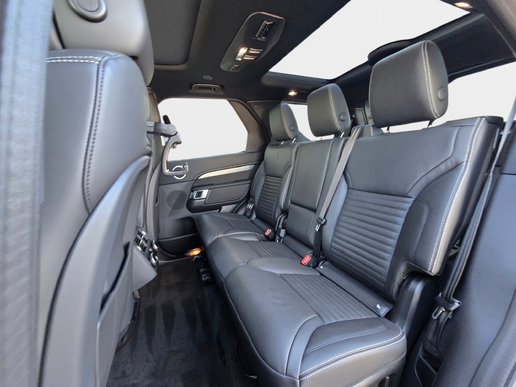 New 2026 Land Rover Discovery Limited Edition AWD/4WD image 14