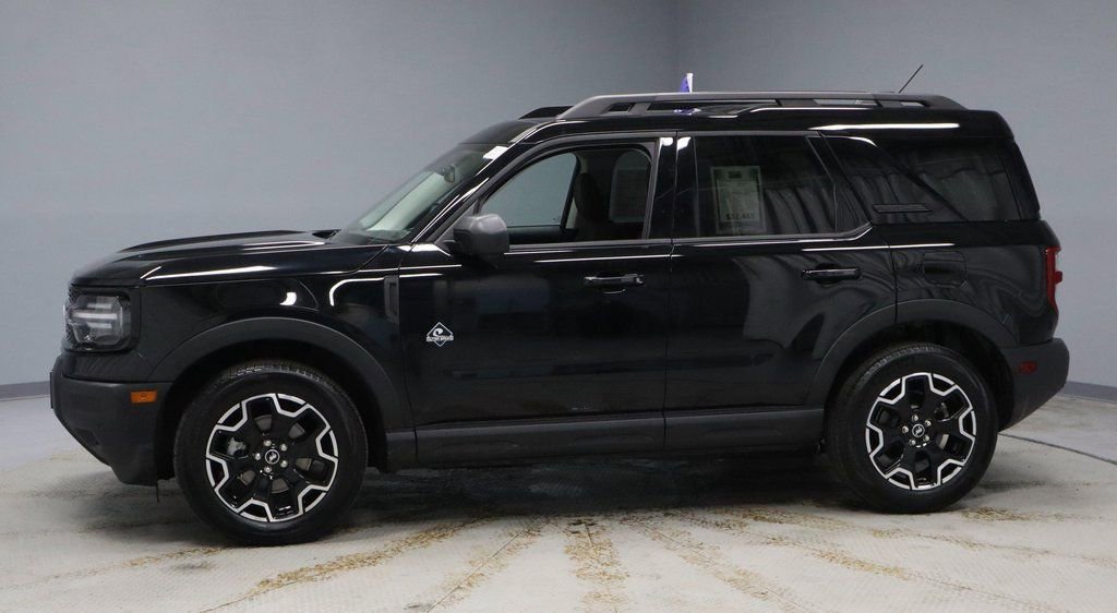 Certified 2025 Ford Bronco Sport Outer Banks w/ Outer Banks Tech Package+ image 9