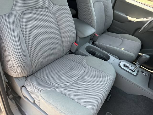 Used 2020 Nissan Frontier SV w/ Midnight Edition Floor Mats AWD/4WD image 10