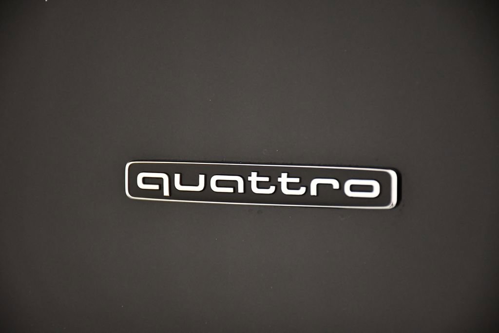 Used 2025 Audi Q5 Premium Plus w/ Premium Plus image 10