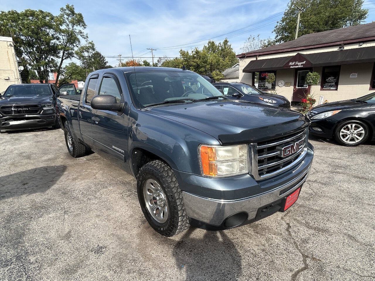 Used 2012 GMC Sierra 1500 SL w/ LPO, On The Job Package AWD/4WD image 14