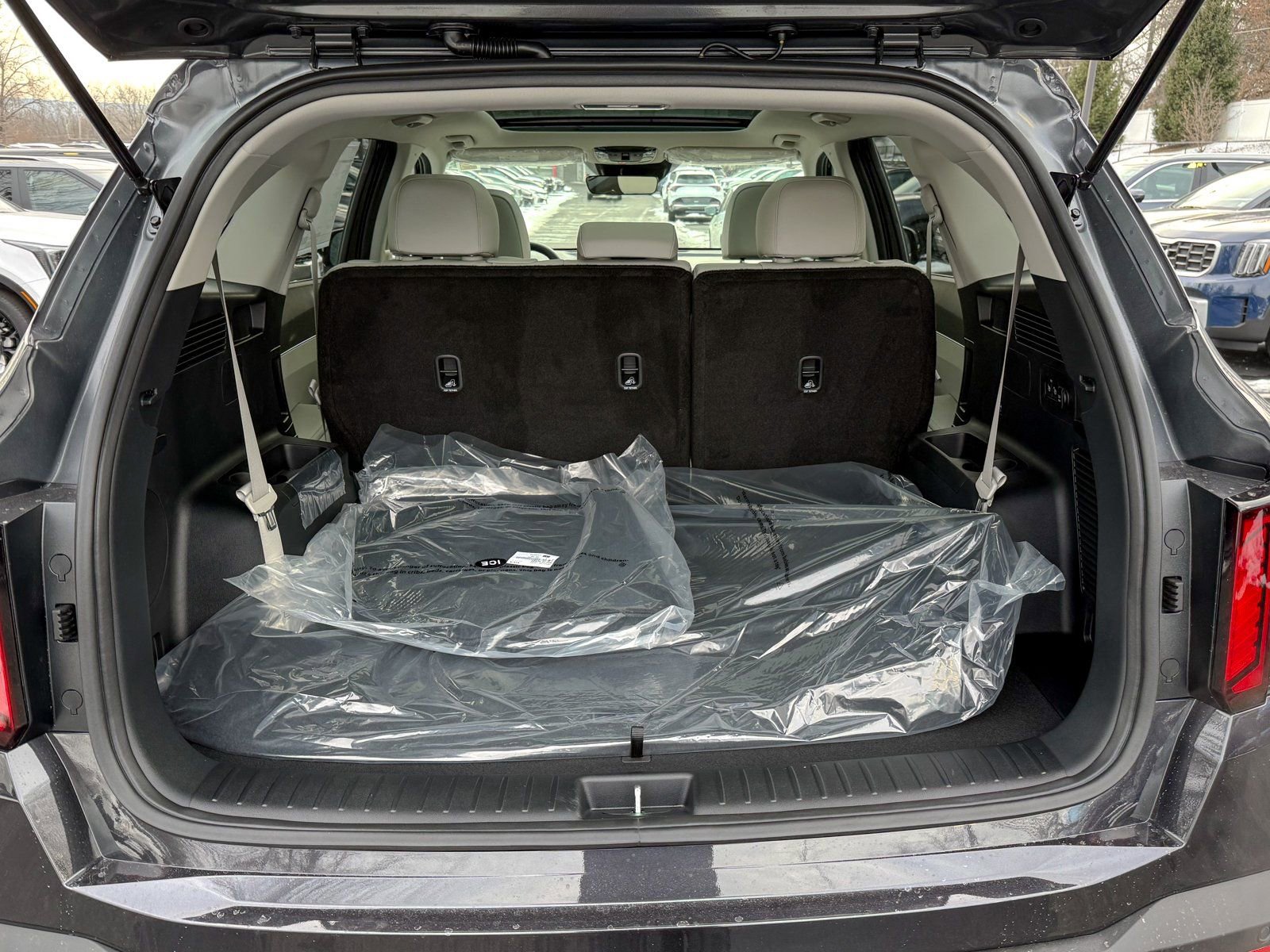 New 2026 Kia Sorento S w/ S Panoramic Sunroof Package image 39