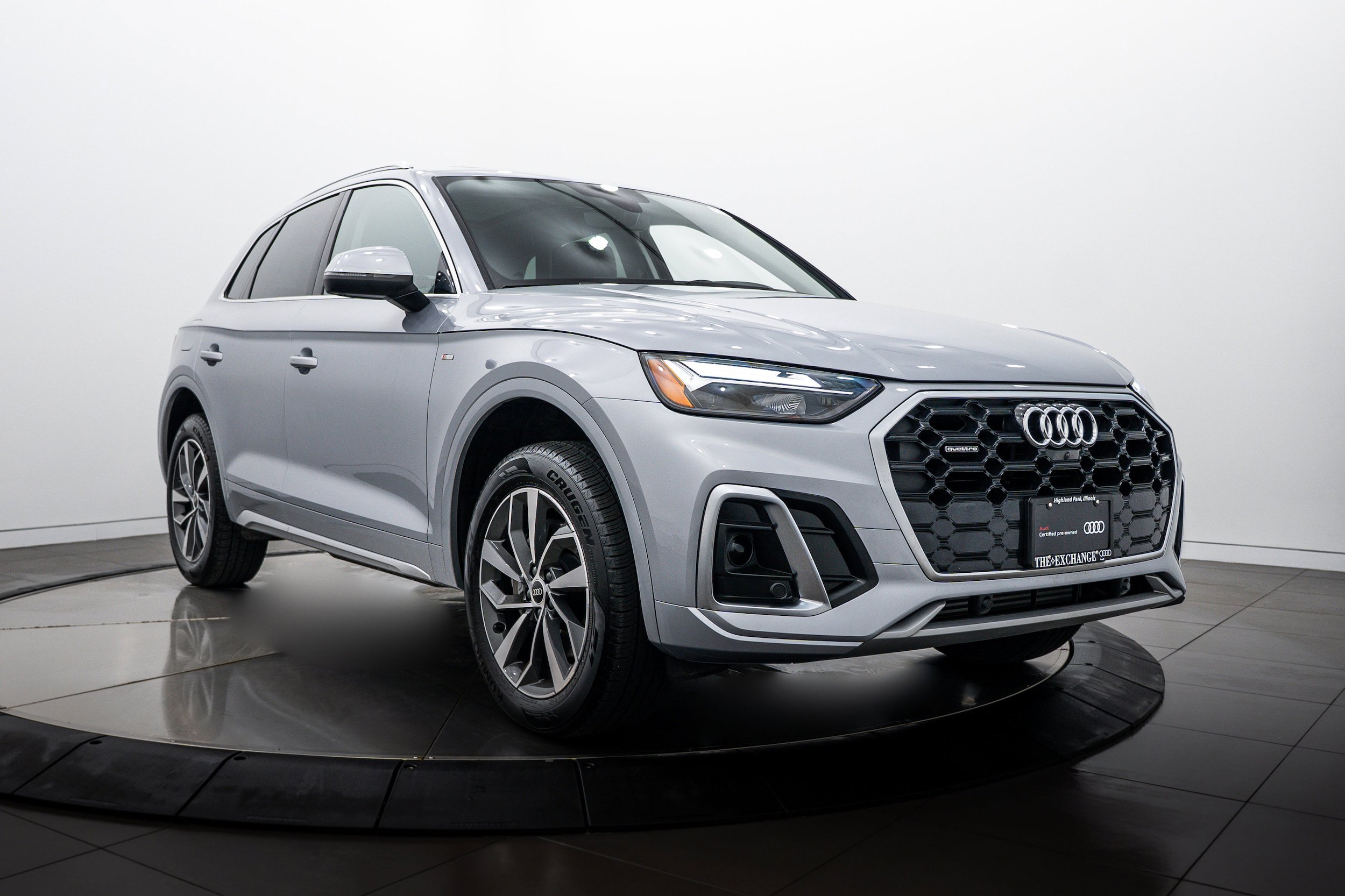 Certified 2023 Audi Q5 2.0T Premium Plus w/ Premium Plus Package AWD/4WD image 2
