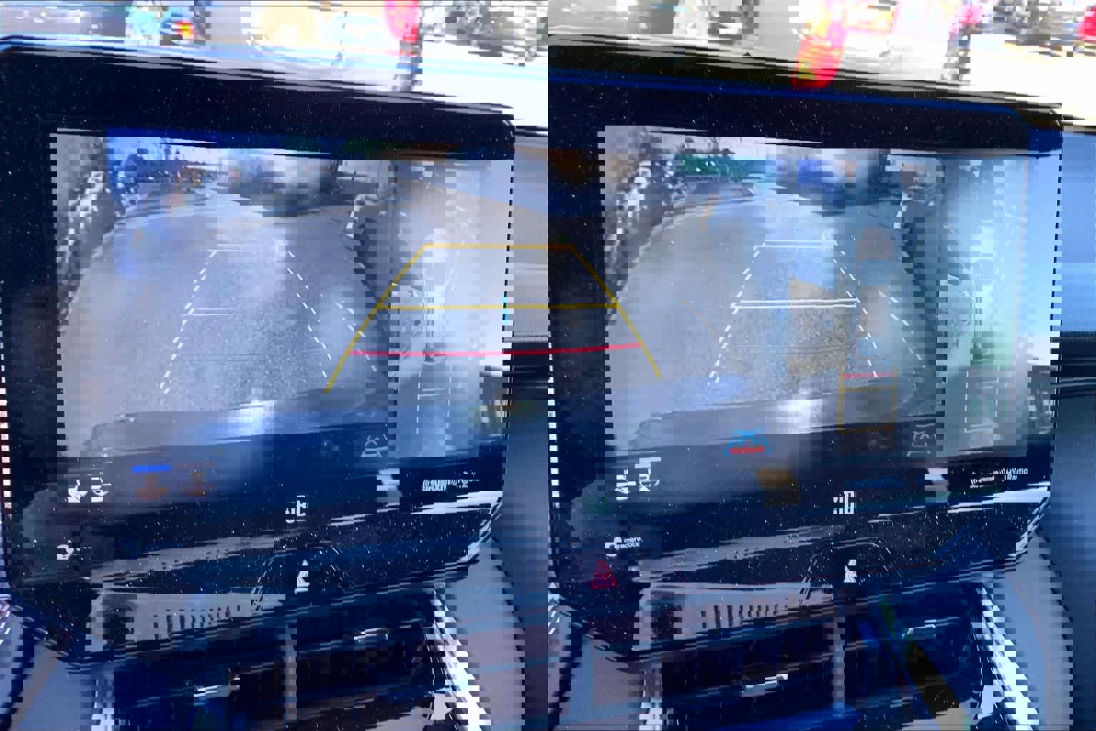 Used 2022 Toyota Venza Limited image 26