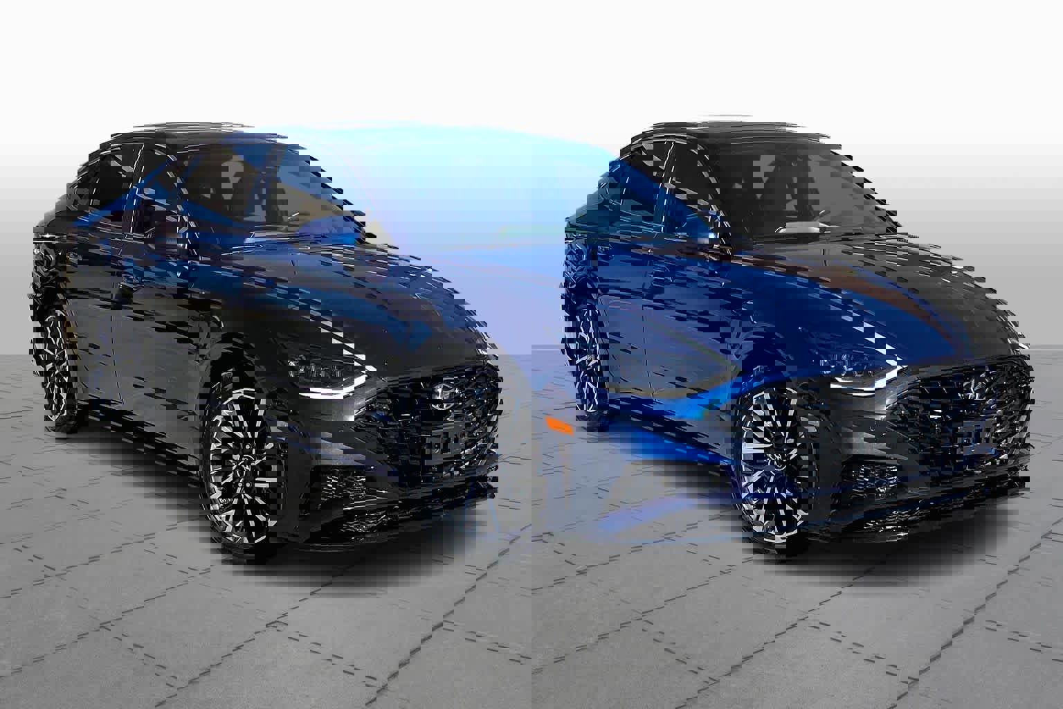 Used 2020 Hyundai Sonata Limited w/ Cargo Package image 3