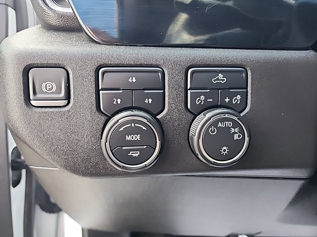 Used 2024 Chevrolet Silverado 2500 LT image 23