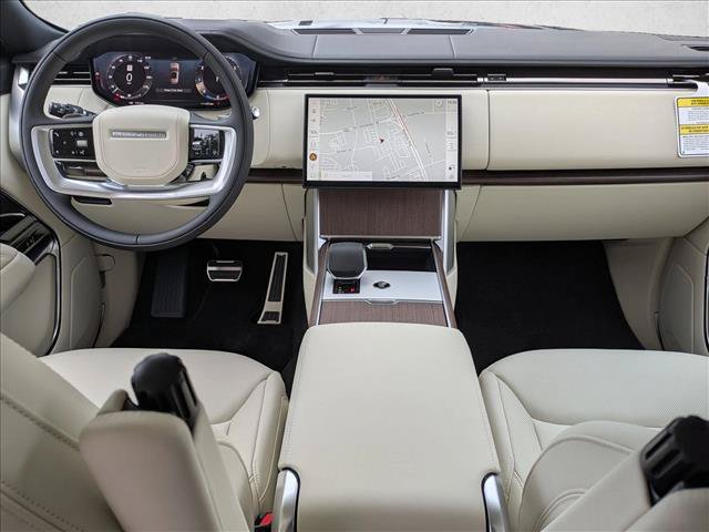 New 2026 Land Rover Range Rover Long Wheelbase SE AWD/4WD image 16