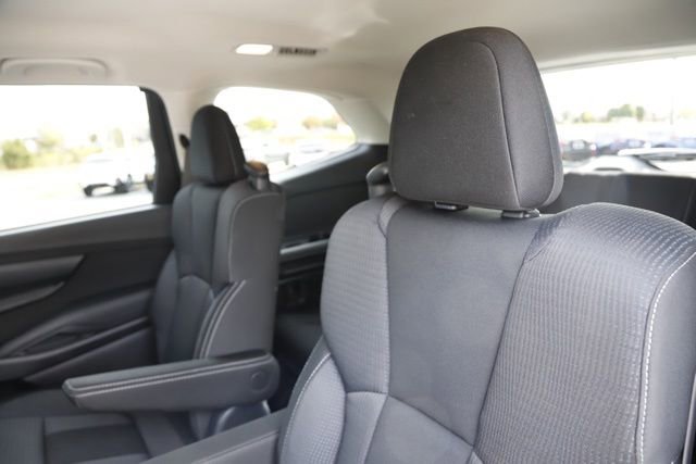 Used 2024 Subaru Ascent Premium w/ Convenience Package image 16