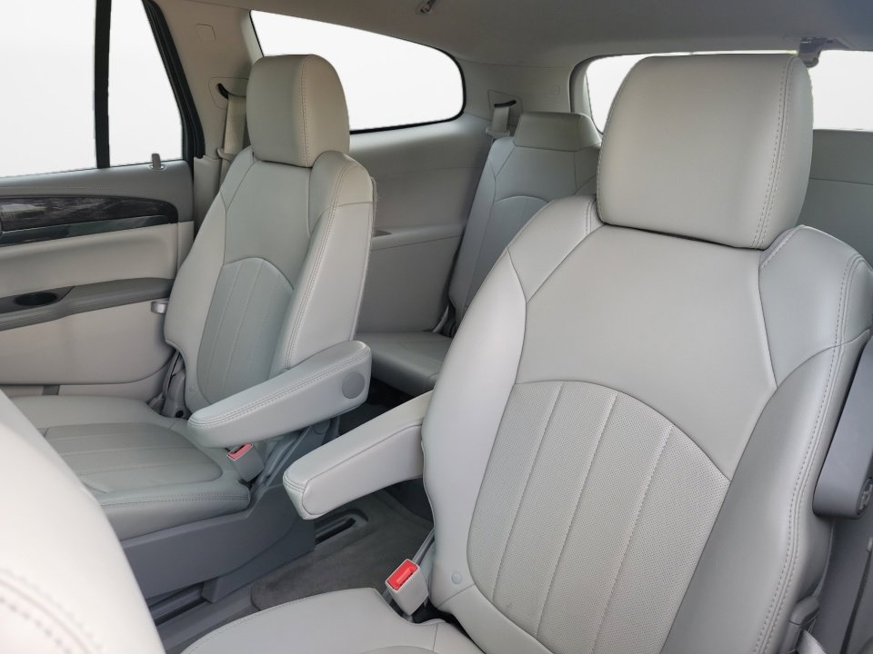 Used 2017 Buick Enclave Premium w/ Experience Buick Package FWD image 14