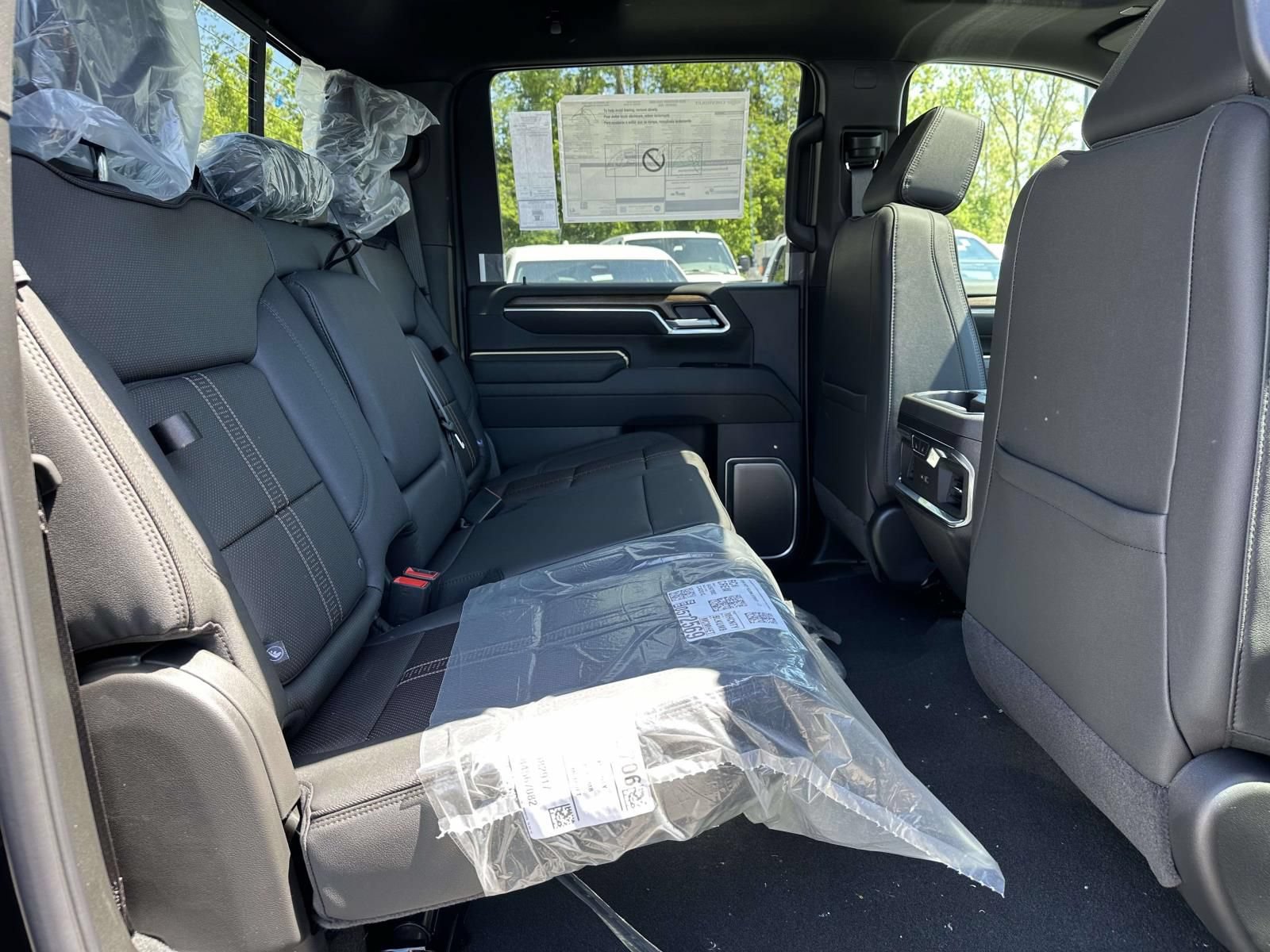 New 2026 Chevrolet Silverado 2500 High Country w/ High Country Premium Package AWD/4WD image 24