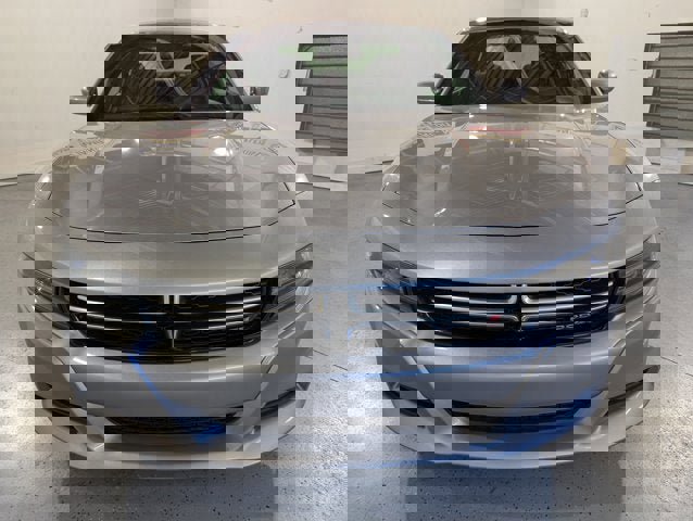 Used 2016 Dodge Charger SE w/ Popular Equipment Group image 2