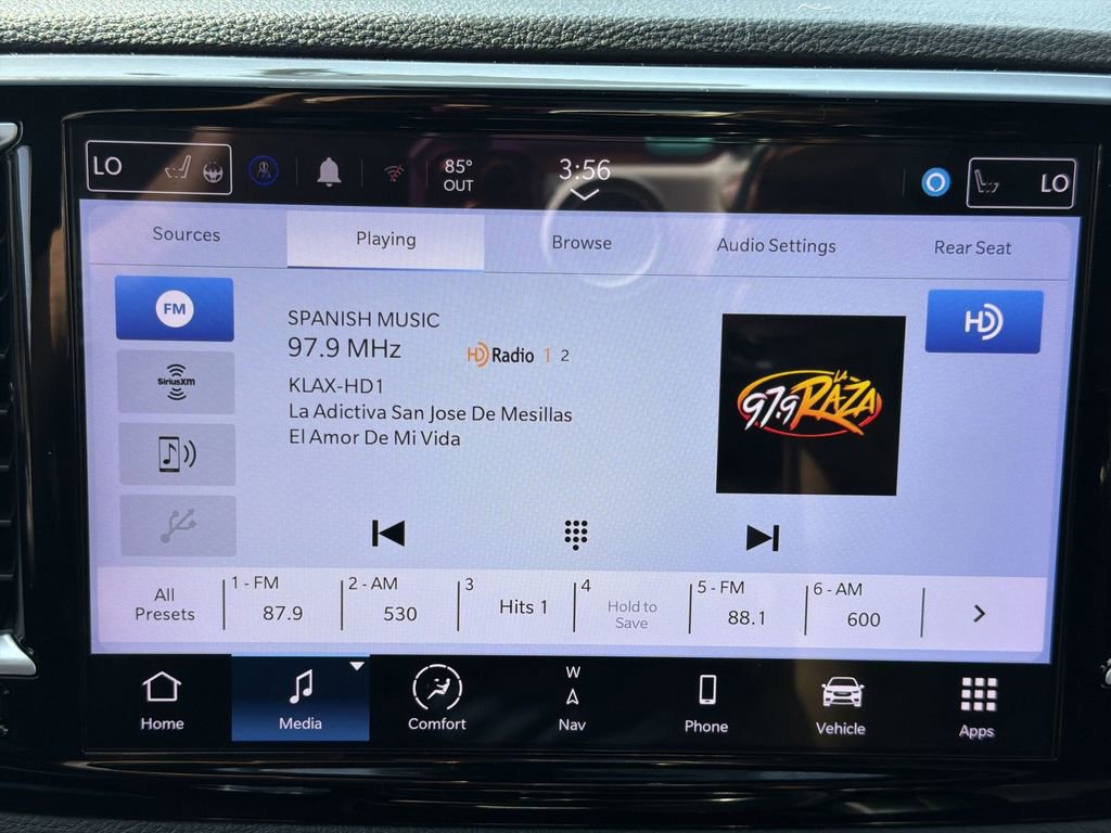 Used 2022 Chrysler Pacifica Limited w/ Uconnect Theater Family Group FWD image 12