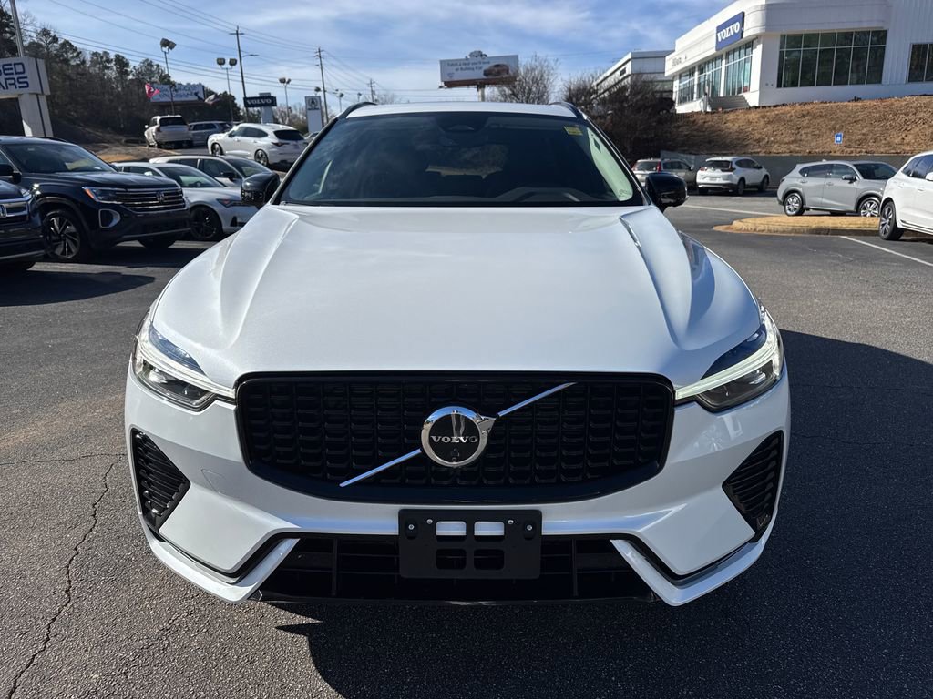 Certified 2025 Volvo XC60 B5 Plus image 10
