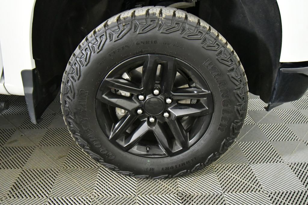 Used 2023 Chevrolet Silverado 1500 Custom Trail Boss AWD/4WD image 17