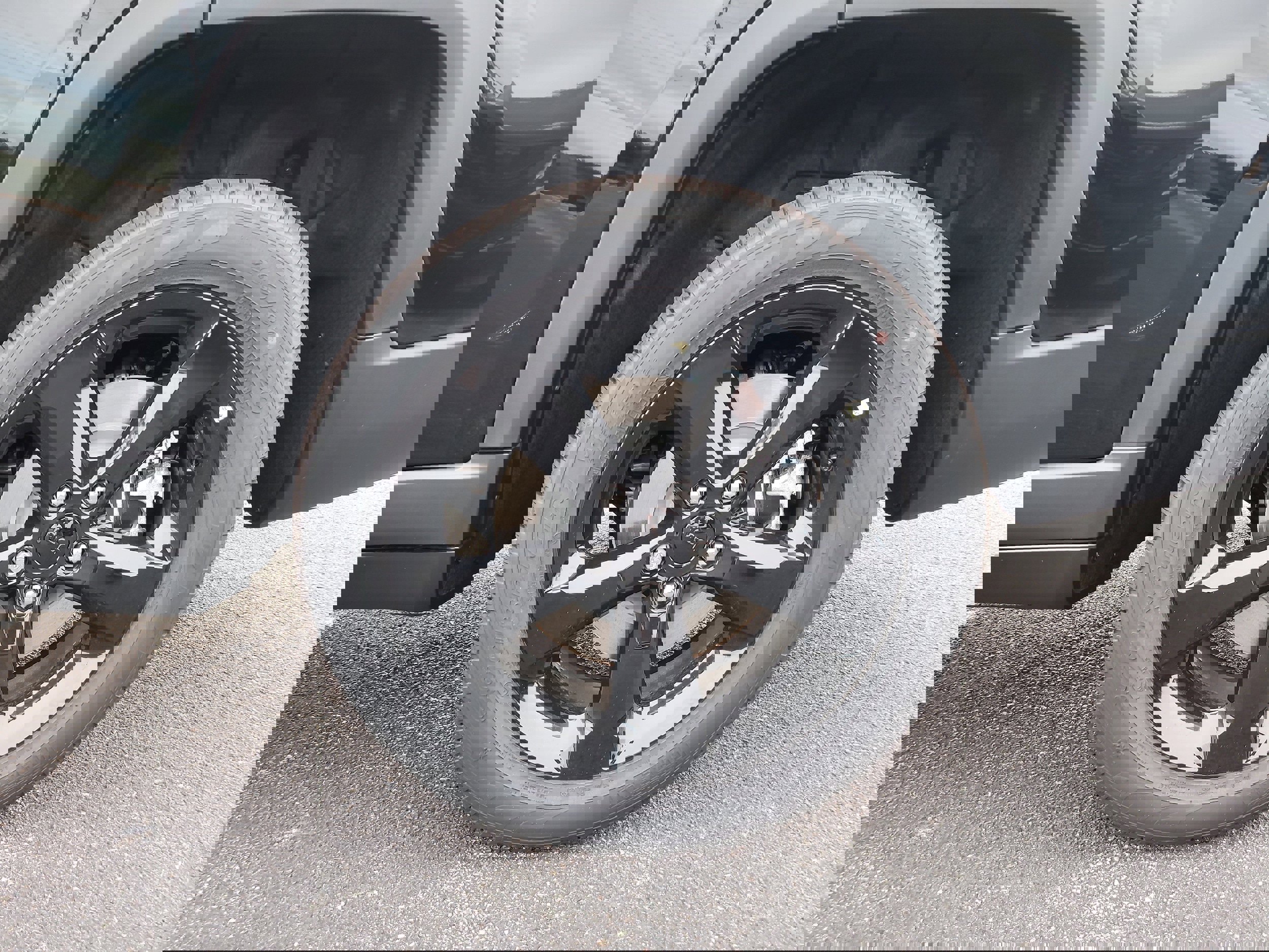 New 2025 Jeep Grand Cherokee L Limited w/ Black Appearance Package image 9